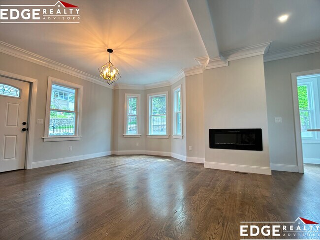 Photo - 240 Palfrey St Unit 1