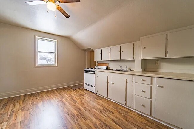 Photo - 629/631 Park Avenue Unidad Upper