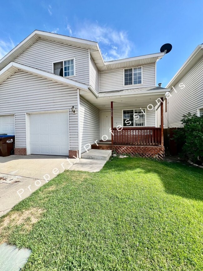 Building Photo - Townhouse in Silt for Rent