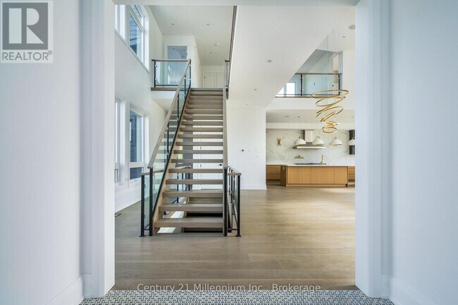 Photo - 176 W Ridge Dr