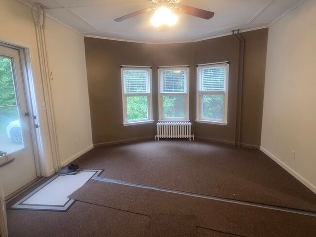 Photo - 124 Oak St Apartments Unit 1st floor