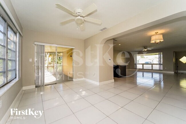 Photo - 7520 Coral Blvd