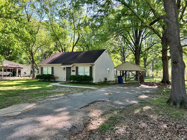 Photo - 3 BD 1 BA home in Millington! Minutes from Navy Base