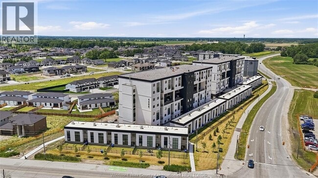Photo - 4400 Laurier Pkwy Unit 475