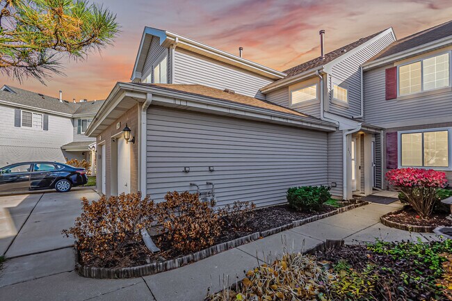 Photo - 239 Camel Bend Ct Unit 4
