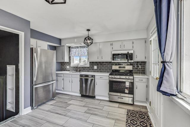 Photo - 509 N Willow Rd