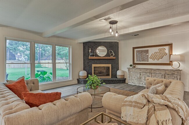 Building Photo - 6214 Fawnwood Dr Rental