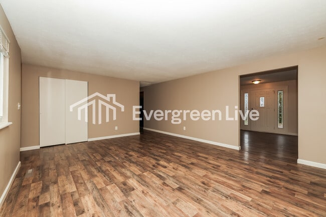 Photo - 6660 Celestine St