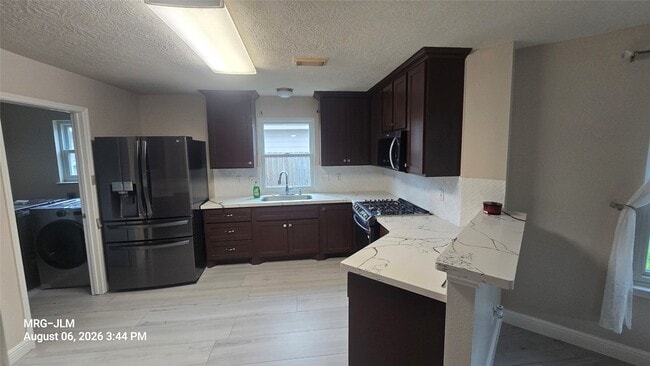 Photo - 7239 Foxbrook Dr