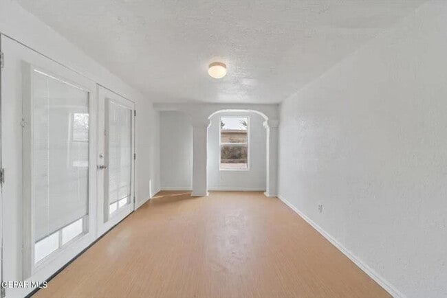 Photo - 7632 Franklin Dr
