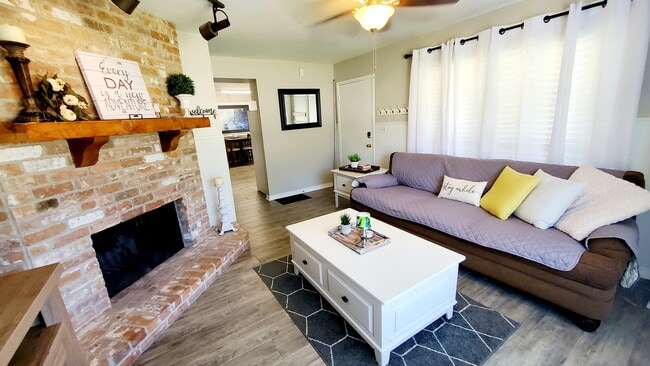 Photo - 10101 Hanover Dr
