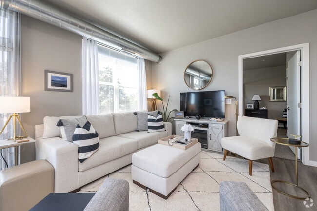 2HAB, 2BA - 1,018 ft² - Sala de estar - Mill on Main