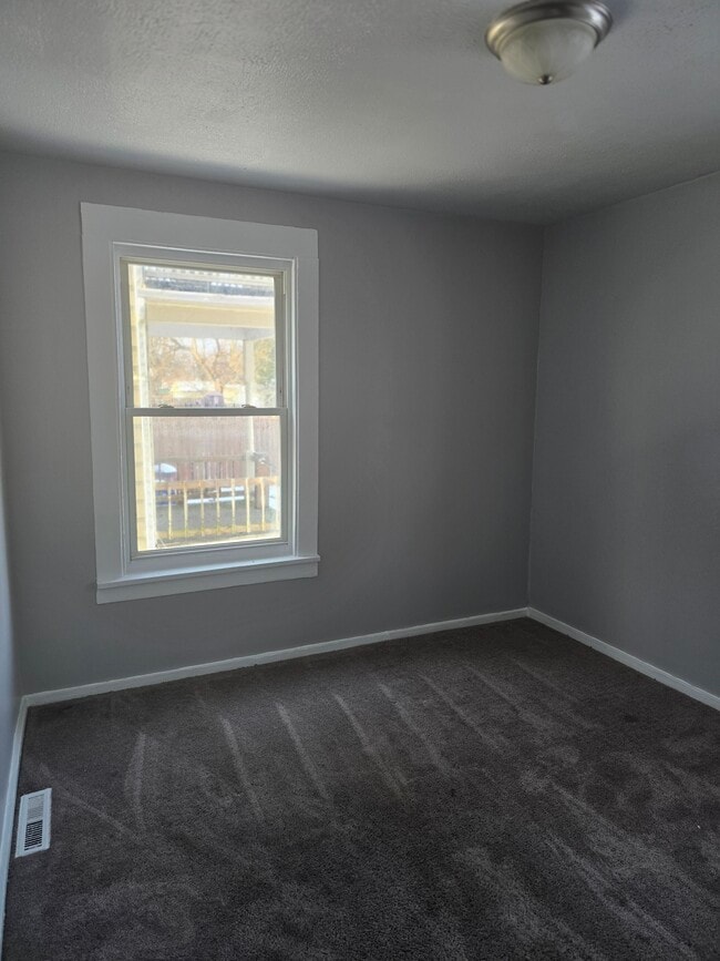 Photo - 8103 Whitethorn Ave Unit Down