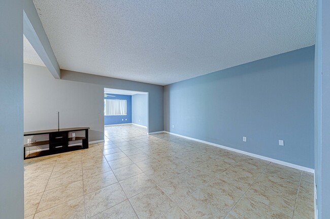 Photo - 1241 St Andrews Dr