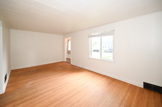 Photo - 1221 8th Ave NW