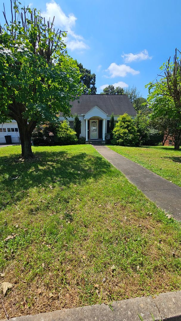 Building Photo - Rental Home-Morganton
