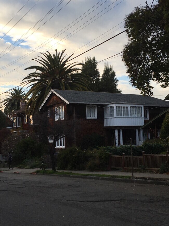 1905 Julia Morgan - 2615 Parker St Unidad 1905 Julia Morgan Upper