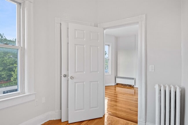 Photo - 313 23rd St Unit 2