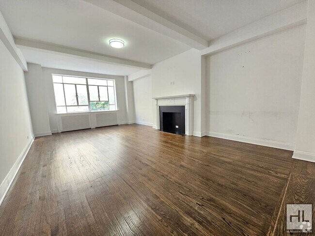 Building Photo - ELEGANT 5th Ave GEM - Chic 1BD/1BA in Gree... Rental