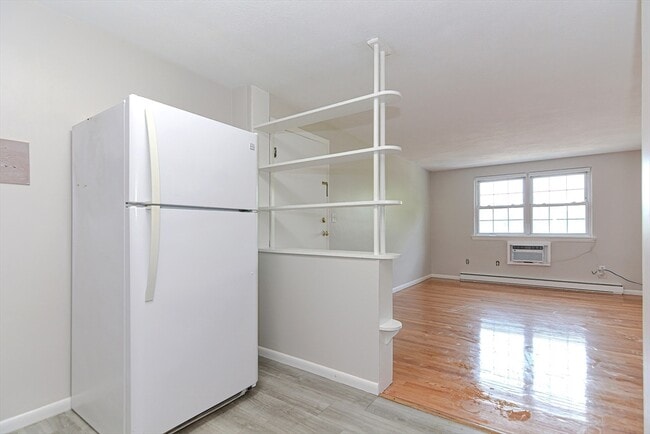 Photo - 4 Colonial Village Dr Unit 9