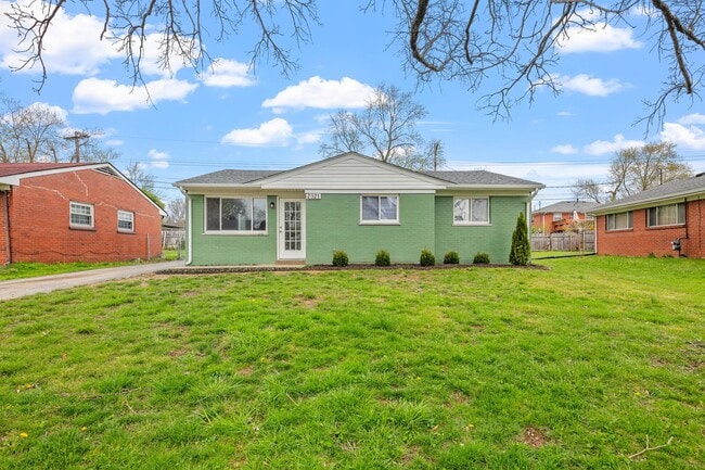 Building Photo - 2021 St Christopher Dr