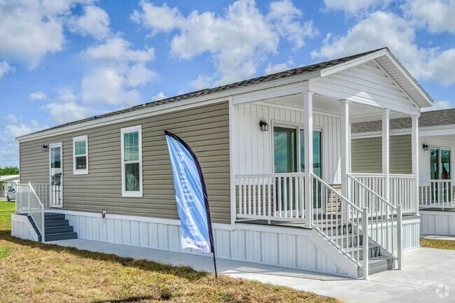 Building Photo - 1200 US Hwy 27 N Rental