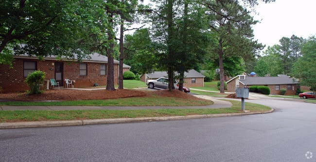 Photo - Kentwood Apartments