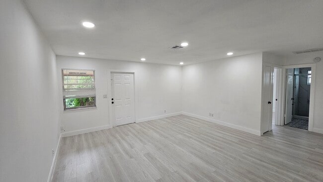 Photo - 4868 Badger Rd