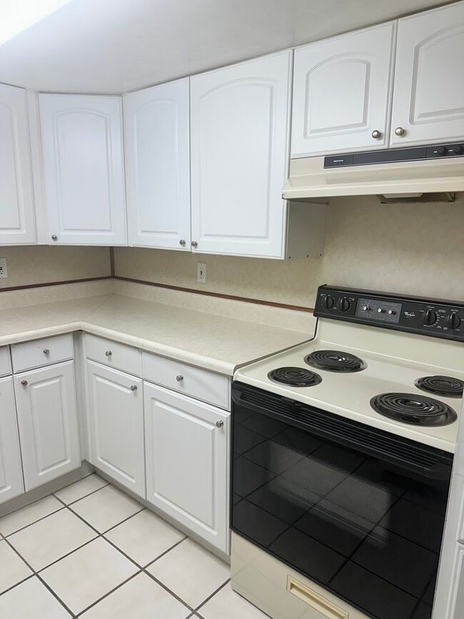Photo - 102 E North Union St