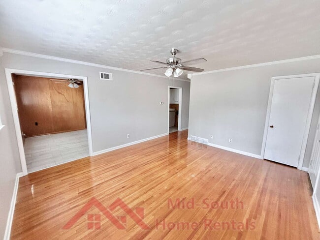 Photo - 3831 Hermitage Dr