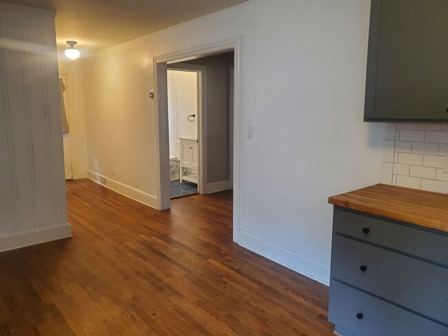 Photo - 3212 Alabama Ave Unit B