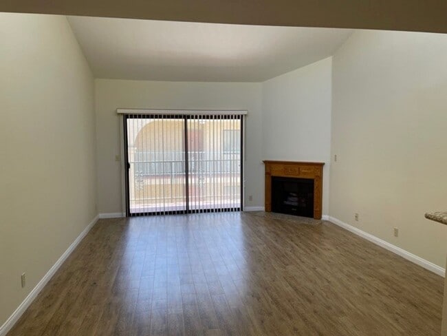 Photo - 430 South Niagara Street