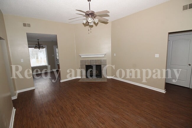Photo - 6077 Wills Way Cir S