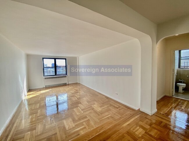 Photo - 700 Fort Washington Ave Unidad 5J