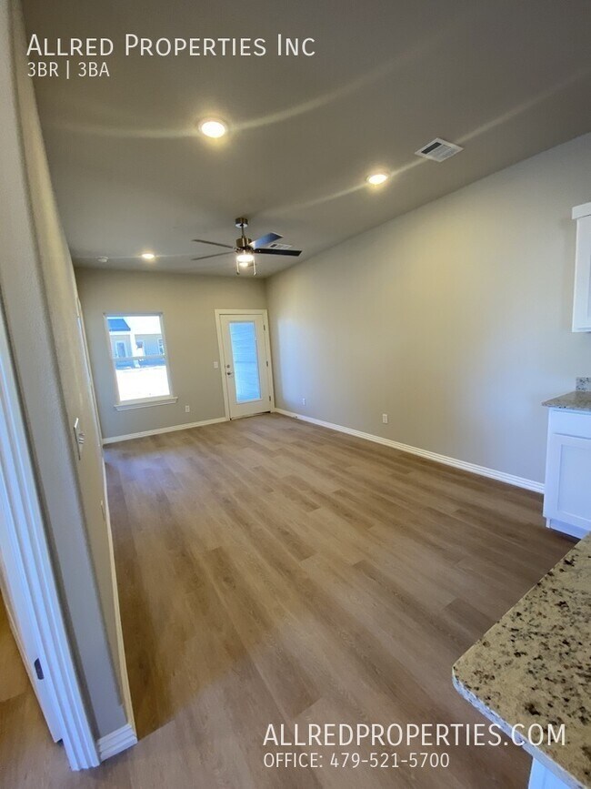 Photo - 1609 SW Casuarina Dr
