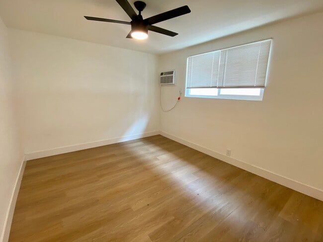 Photo - 5840 Gregory Ave Unidad 7