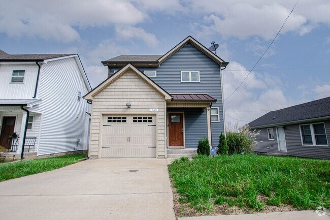 Building Photo - Like New Three Bedroom! Rental