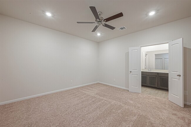 Photo - 8014 Fijian Cypress Dr