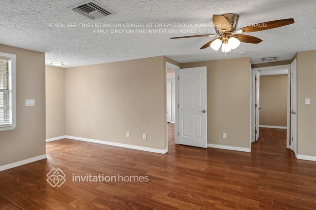 Photo - 7221 Embassy Blvd