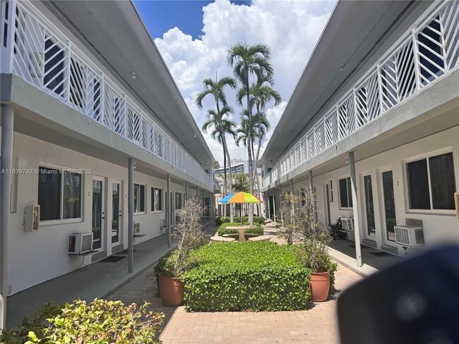 Building Photo - 7440 Byron Ave Unit 12B Rental