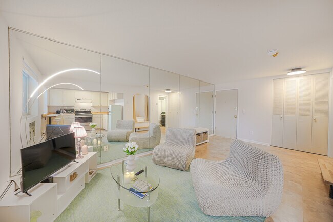 4379 Wilshire Blvd Unit C104
