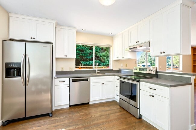 Photo - Beautiful Renovated Four Bedroom House for Rent in Renton Washington