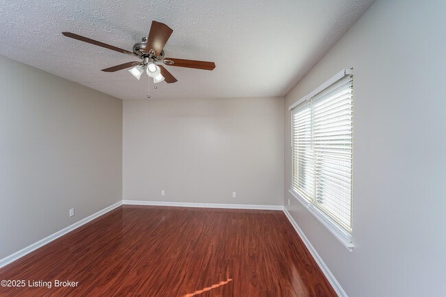 Photo - 3815 Hillcross Dr