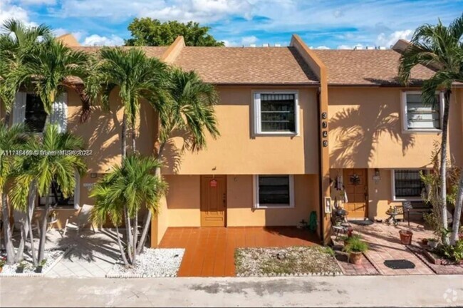 Building Photo - 3749 SW 99th Ave Rental