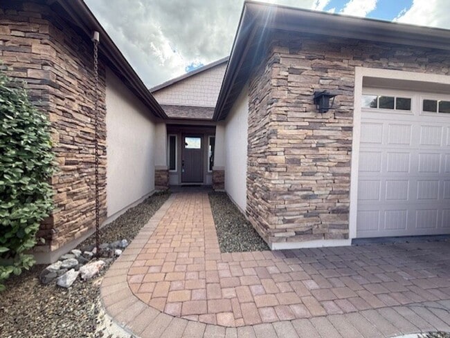 Photo - Home In The Vineyards 3 Bedroom 2 Bath Home - Contact Property Pros Property Management