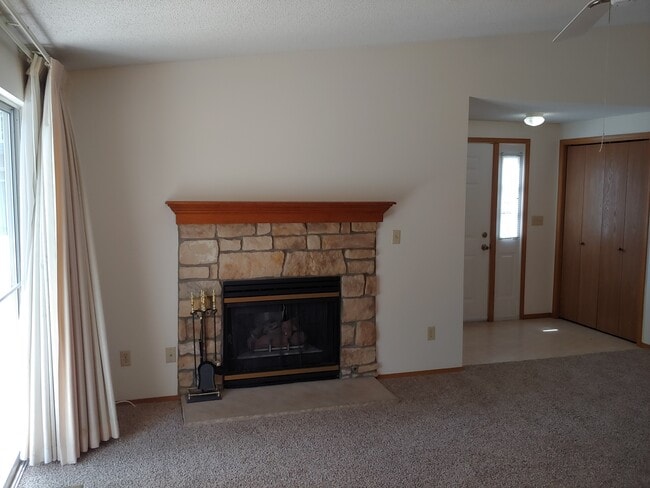 Photo - 8418 Everett Way Unit D