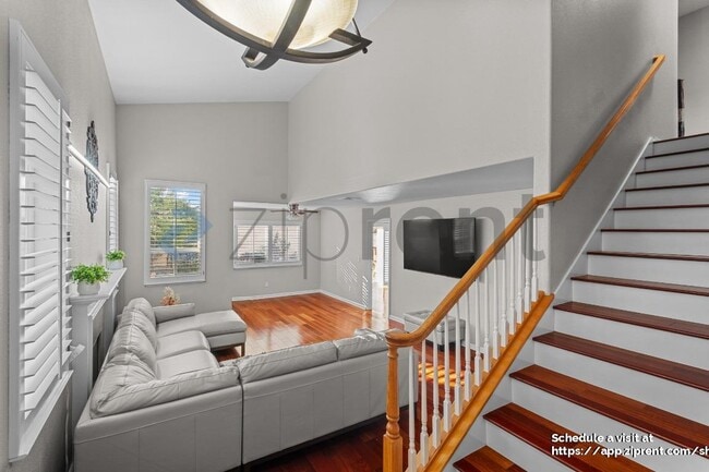 Photo - 1088 Vista Pointe Cir