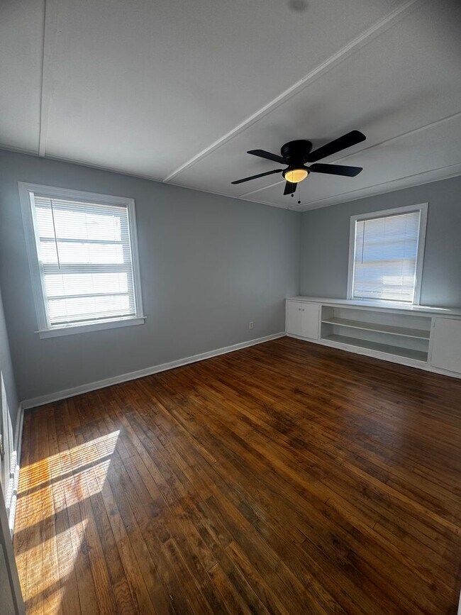 Photo - 3544 Southmont Dr