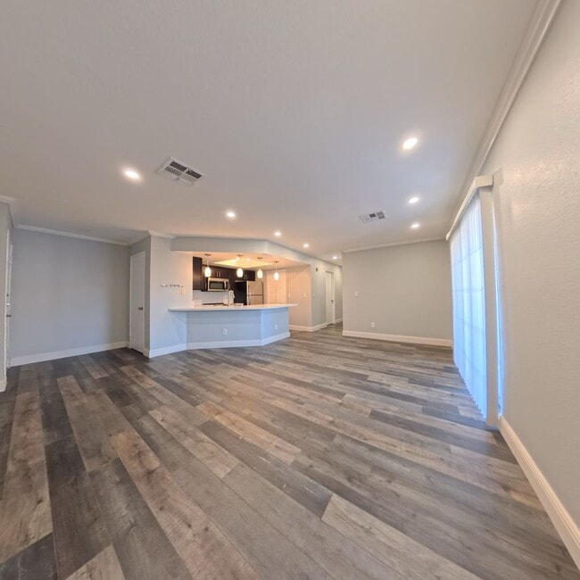 Photo - UPGRADED 2 BED 2 BATH 2ND FLOOR CONDO AT P... Unit 2068