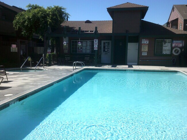 Pool - Stonegate